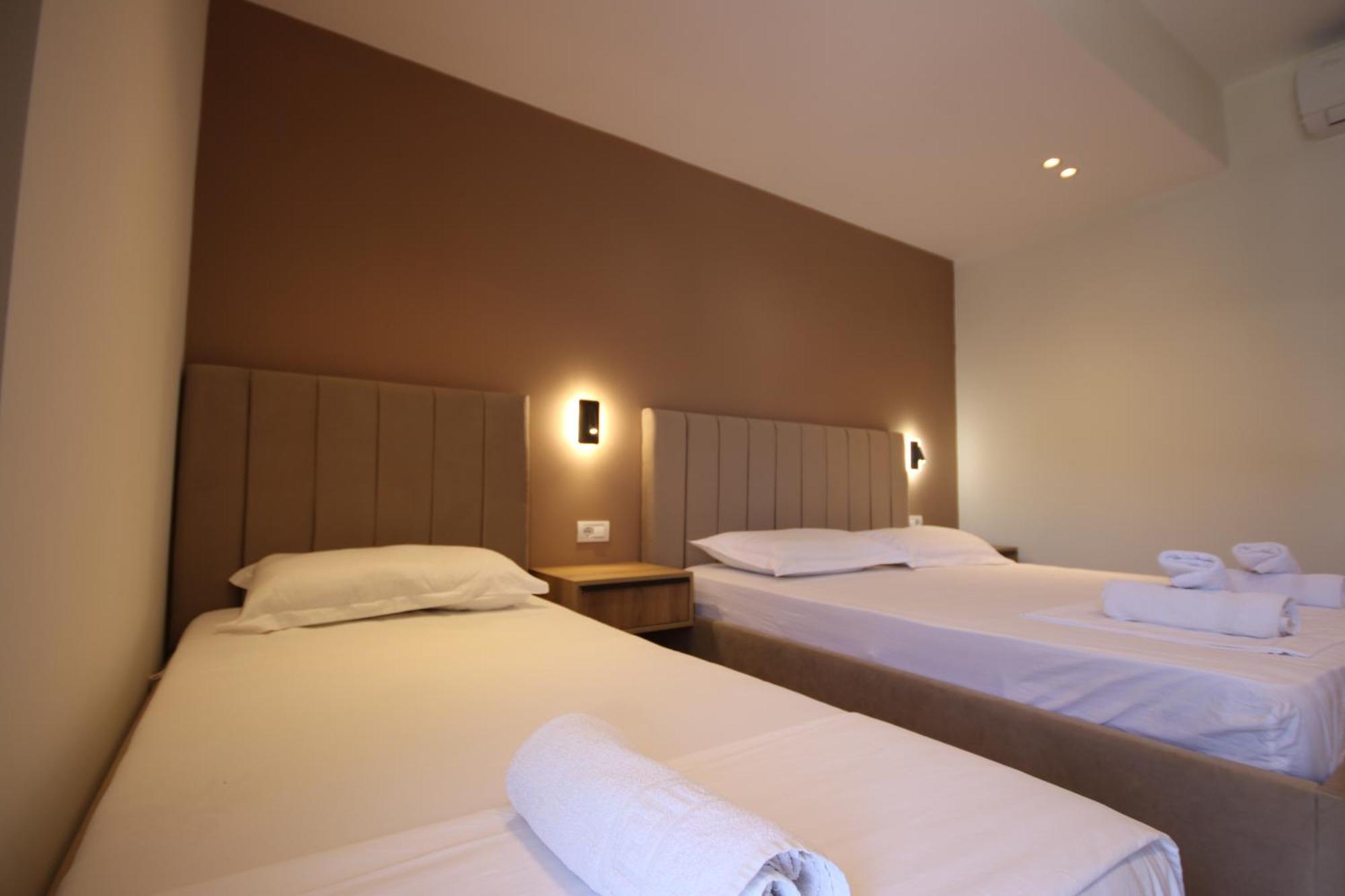 Emily'S Hotel Химара Экстерьер фото