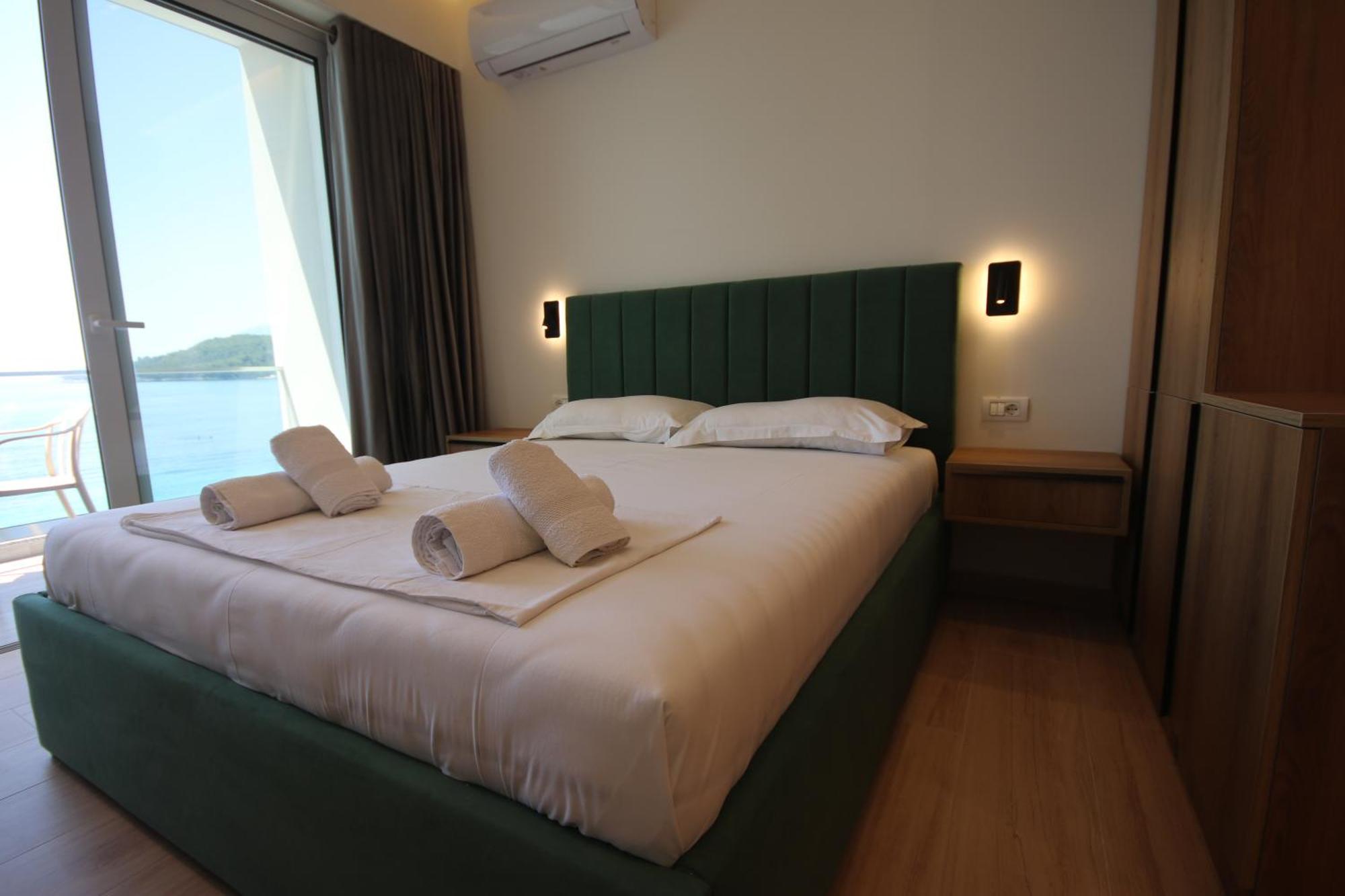 Emily'S Hotel Химара Экстерьер фото