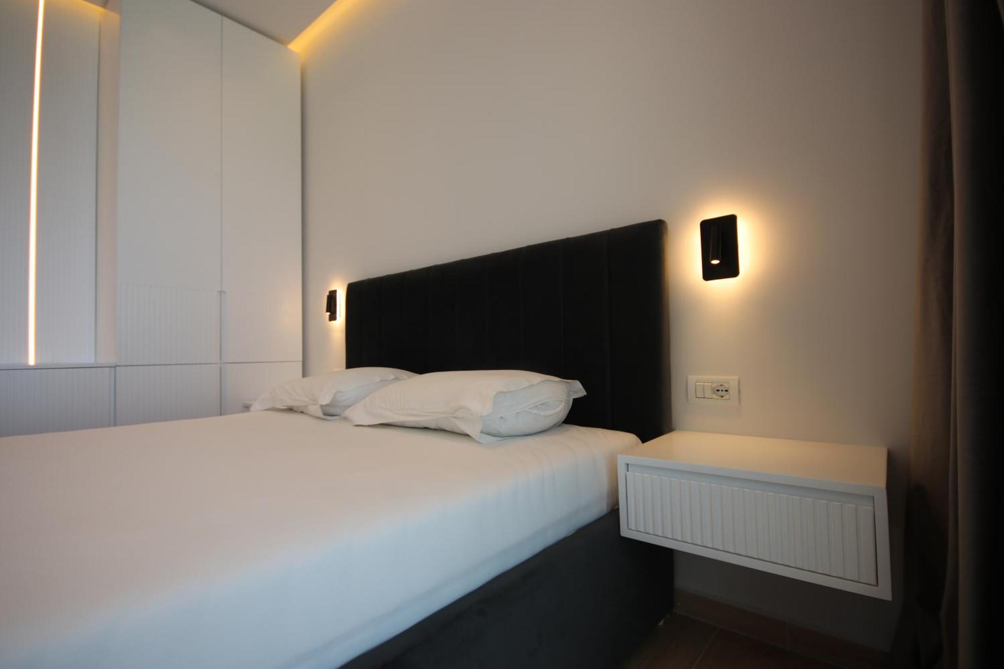 Emily'S Hotel Химара Экстерьер фото